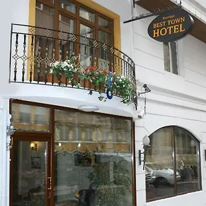 Town Hotel